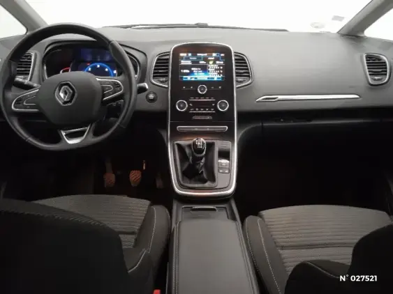 RENAULT SCENIC IV - voiture d'occasion - Photo 9