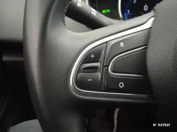 RENAULT SCENIC IV - voiture d'occasion - Photo 15