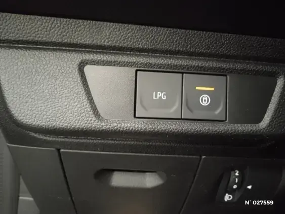 DACIA SANDERO III - voiture d'occasion - Photo 15