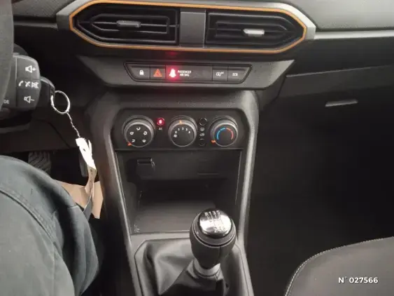 DACIA SANDERO III - voiture d'occasion - Photo 27