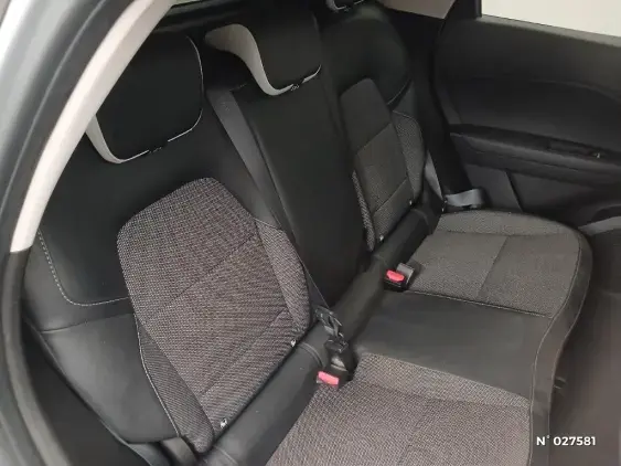 RENAULT CAPTUR II - voiture d'occasion - Photo 11
