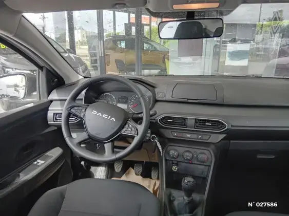 DACIA SANDERO III - voiture d'occasion - Photo 9