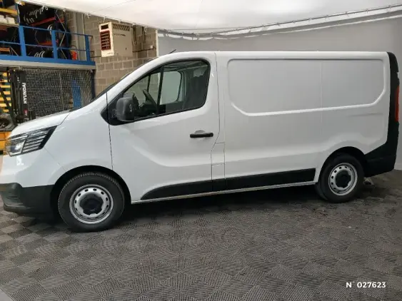 RENAULT TRAFIC FG III - voiture d'occasion - Photo 2
