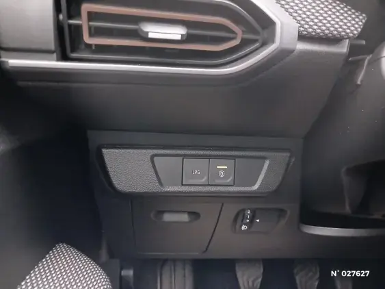 DACIA SANDERO III - voiture d'occasion - Photo 15