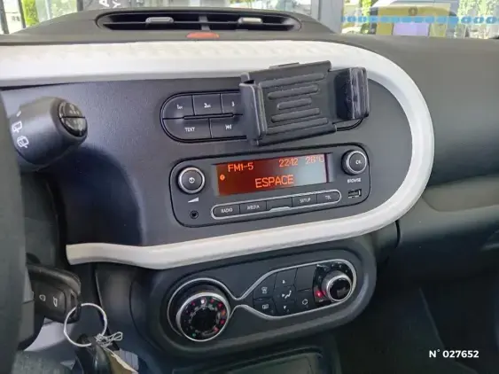 RENAULT TWINGO ELECTRIQUE III - voiture d'occasion - Photo 13