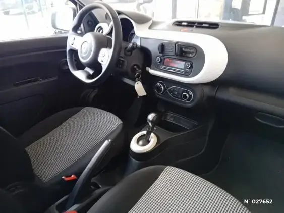 RENAULT TWINGO ELECTRIQUE III - voiture d'occasion - Photo 10