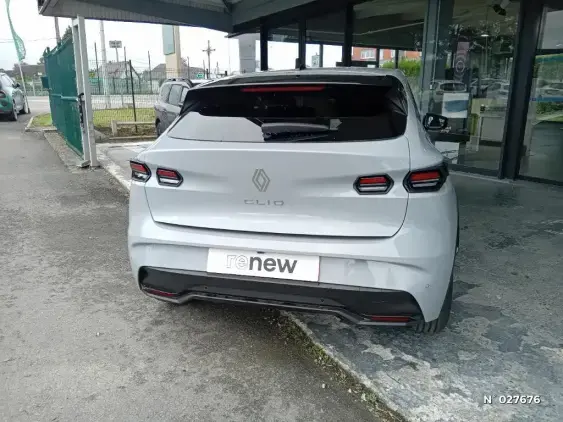 RENAULT CLIO VI - voiture d'occasion - Photo 6