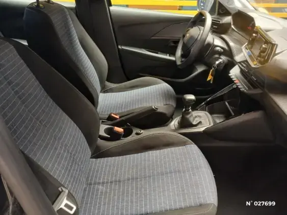 PEUGEOT 208 II - voiture d'occasion - Photo 9