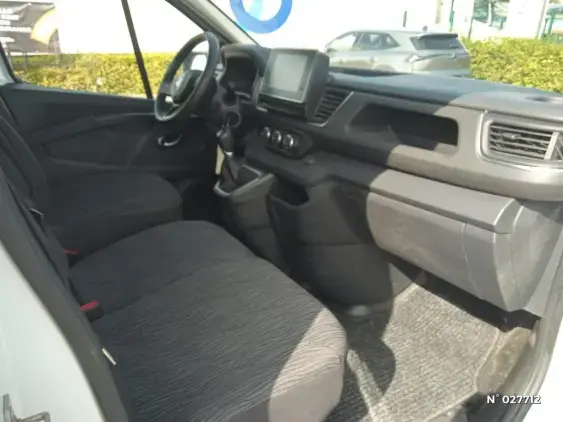 RENAULT TRAFIC FG III - voiture d'occasion - Photo 10