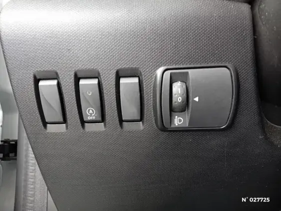RENAULT TWINGO III - voiture d'occasion - Photo 14