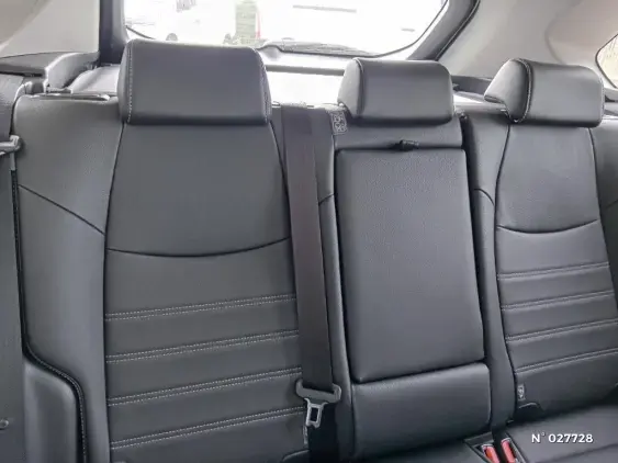 TOYOTA RAV4 V - voiture d'occasion - Photo 11