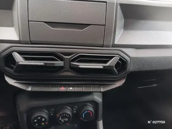 DACIA DUSTER III - voiture d'occasion - Photo 13