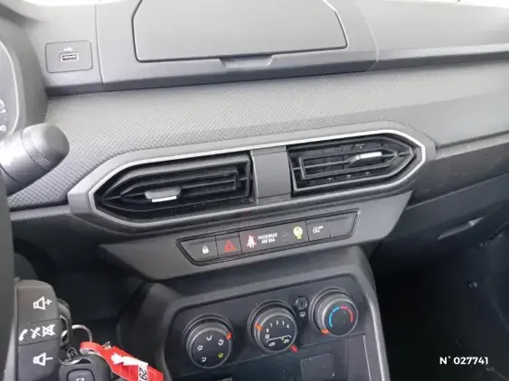 DACIA SANDERO III - voiture d'occasion - Photo 13