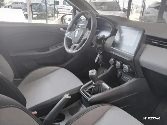 RENAULT CLIO V - voiture d'occasion - Photo 10