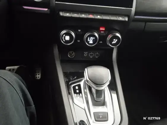 RENAULT ARKANA - voiture d'occasion - Photo 28