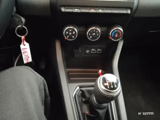 RENAULT CLIO V - voiture d'occasion - Photo 27