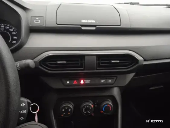 DACIA SANDERO III - voiture d'occasion - Photo 13