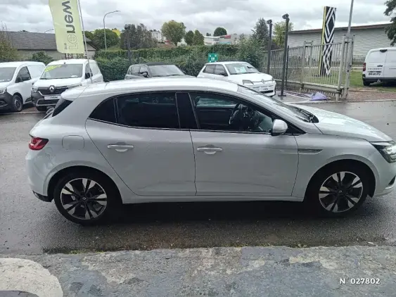 RENAULT MEGANE IV - voiture d'occasion - Photo 5