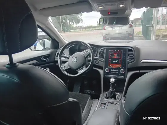 RENAULT MEGANE IV - voiture d'occasion - Photo 9