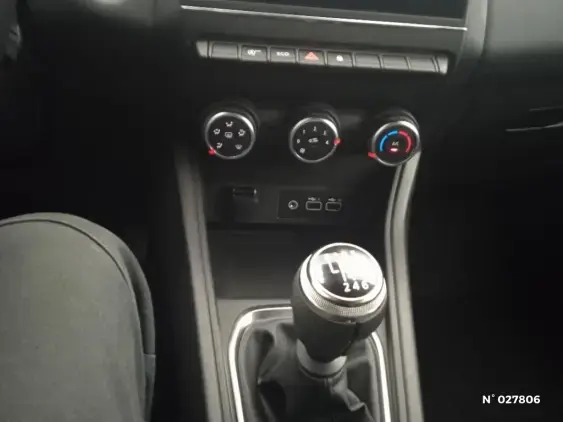 RENAULT CAPTUR II - voiture d'occasion - Photo 28