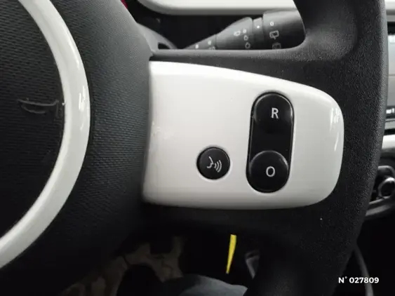 RENAULT TWINGO III - voiture d'occasion - Photo 26