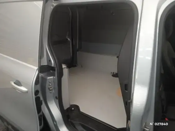 RENAULT KANGOO III - voiture d'occasion - Photo 11
