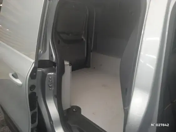 RENAULT KANGOO III - voiture d'occasion - Photo 11