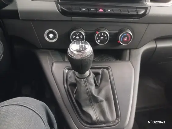 RENAULT KANGOO III - voiture d'occasion - Photo 28