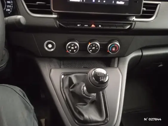 RENAULT KANGOO III - voiture d'occasion - Photo 28