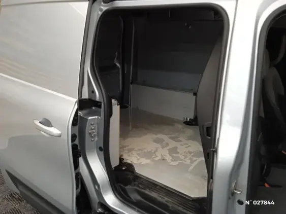 RENAULT KANGOO III - voiture d'occasion - Photo 11