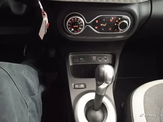RENAULT TWINGO ELECTRIQUE III - voiture d'occasion - Photo 26
