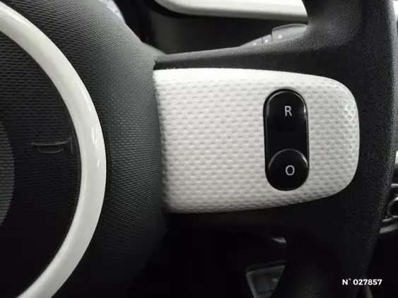 RENAULT TWINGO ELECTRIQUE III - voiture d'occasion - Photo 25