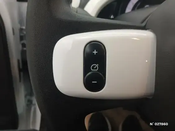 RENAULT TWINGO ELECTRIQUE III - voiture d'occasion - Photo 24