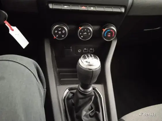 RENAULT CLIO V - voiture d'occasion - Photo 28