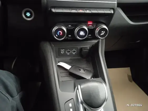 RENAULT ZOE - voiture d'occasion - Photo 26