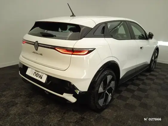 RENAULT MEGANE V - voiture d'occasion - Photo 4