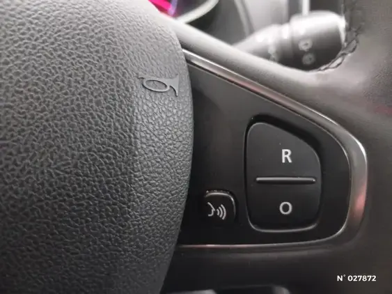 RENAULT CLIO IV - voiture d'occasion - Photo 27