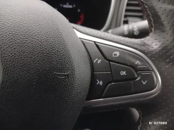 RENAULT MEGANE IV - voiture d'occasion - Photo 26