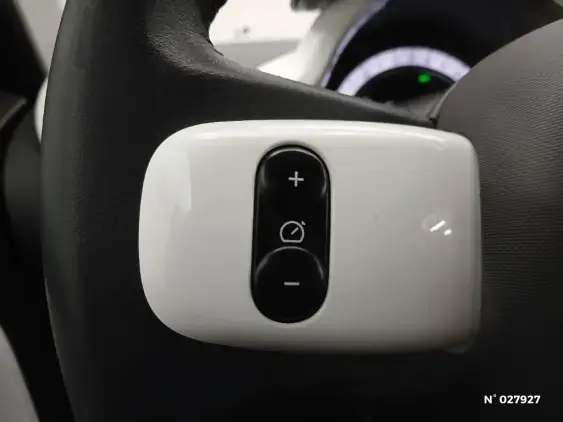 RENAULT TWINGO ELECTRIQUE III - voiture d'occasion - Photo 24