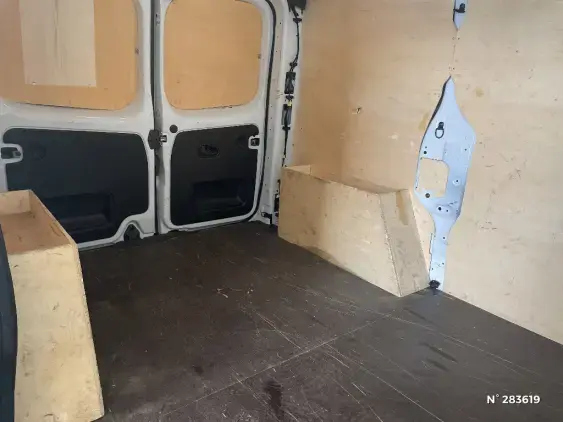 RENAULT TRAFIC FG III - voiture d'occasion - Photo 11