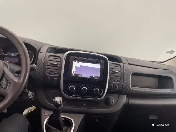 RENAULT TRAFIC FG III - voiture d'occasion - Photo 9