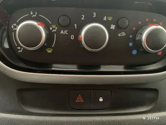 RENAULT TRAFIC FG III - voiture d'occasion - Photo 14