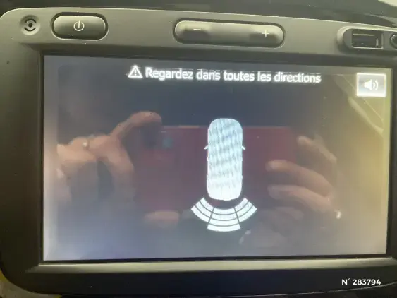 RENAULT CAPTUR - voiture d'occasion - Photo 14