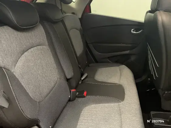 RENAULT CAPTUR - voiture d'occasion - Photo 11