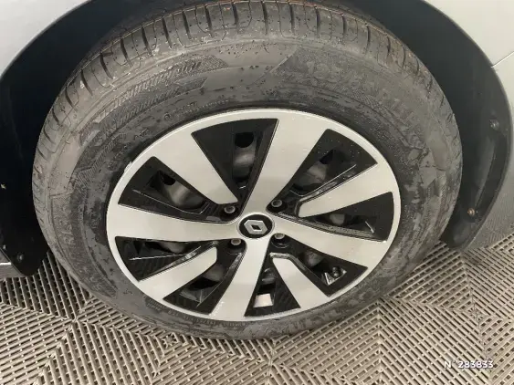 RENAULT CLIO V - voiture d'occasion - Photo 8