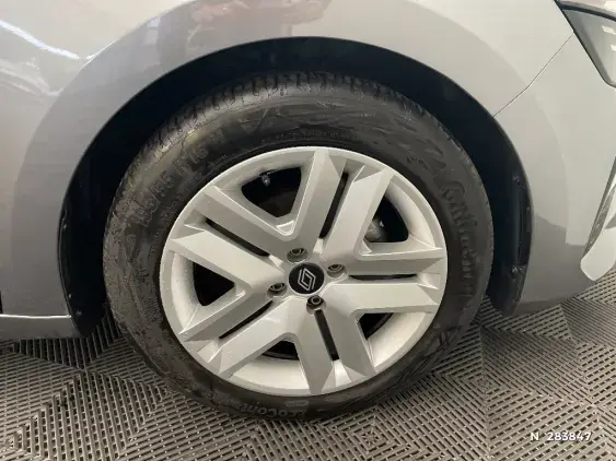 RENAULT CLIO V - voiture d'occasion - Photo 8