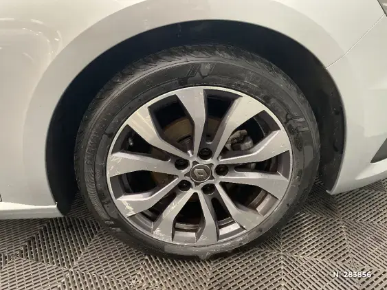 RENAULT MEGANE IV - voiture d'occasion - Photo 8