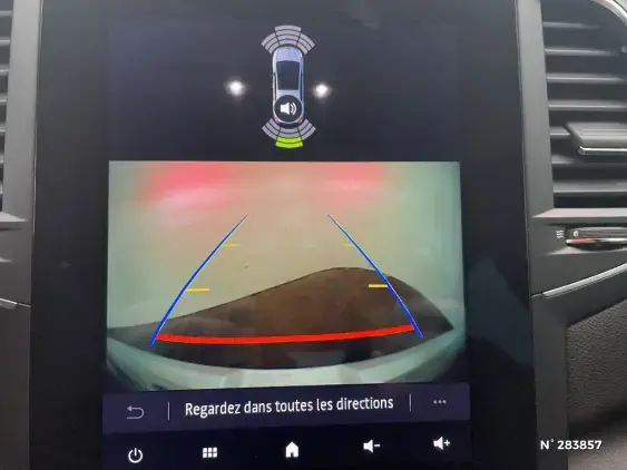 RENAULT MEGANE IV - voiture d'occasion - Photo 14