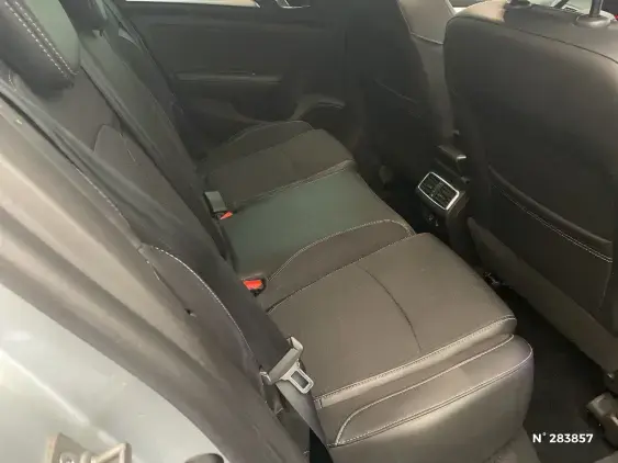 RENAULT MEGANE IV - voiture d'occasion - Photo 11