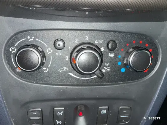 DACIA SANDERO II - voiture d'occasion - Photo 14